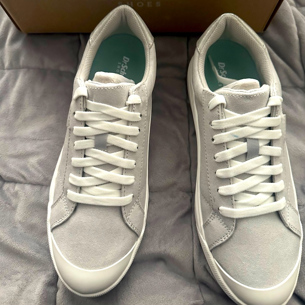 Dr. Scholl's Wimen’s time off Gray Sneakers
